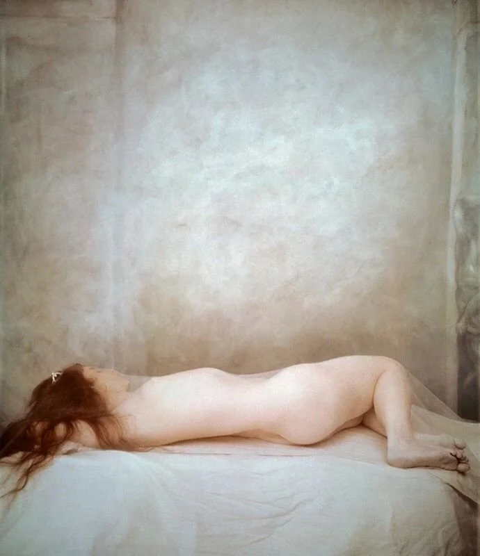 Reference: 0172 - Joyce Tenneson - Sleeping Beauty