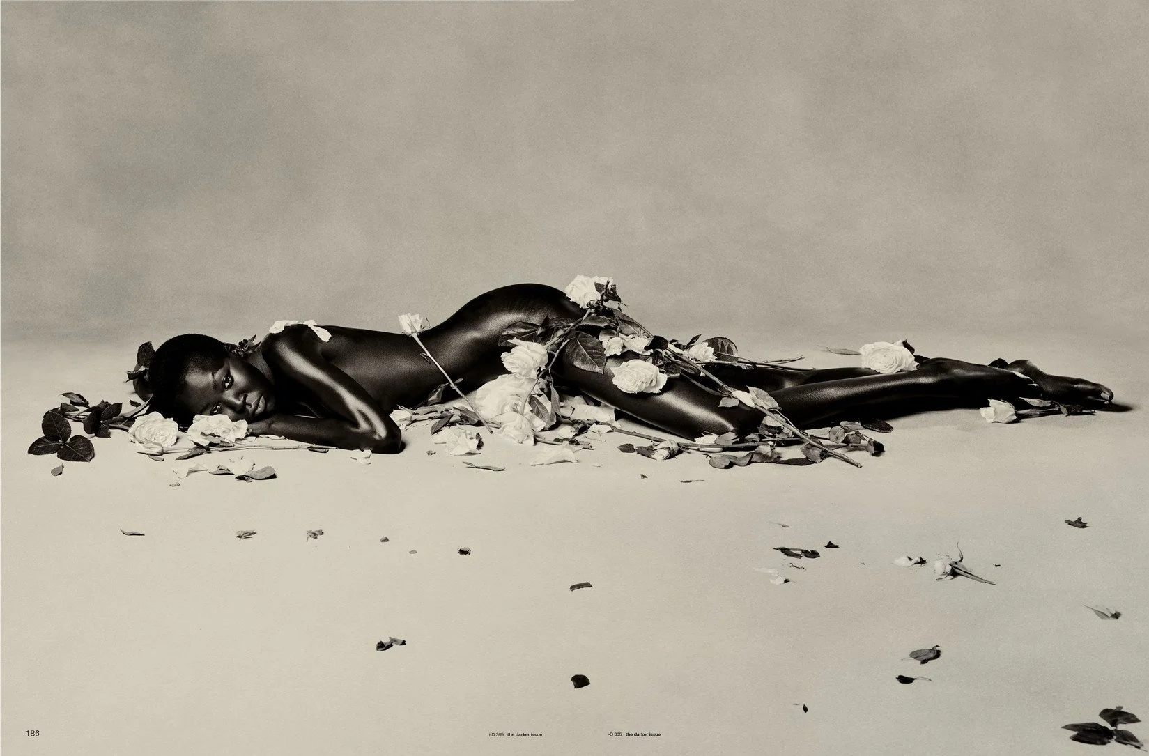 Rafael Pavarotti — Reclining figure with scattered flowers, i-D