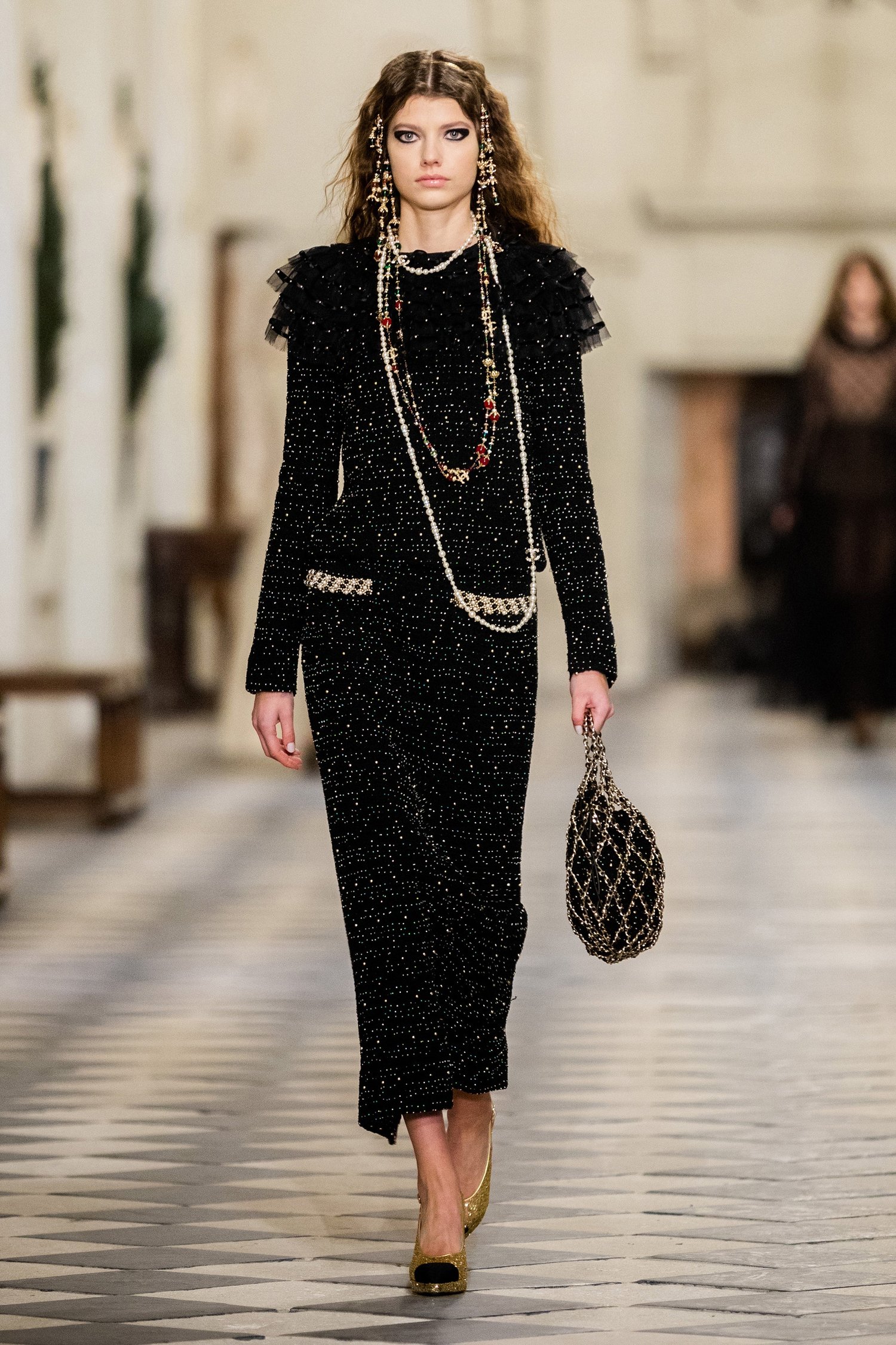 Chanel Resort 2011 Black and Gold Tweed Dress in 2023