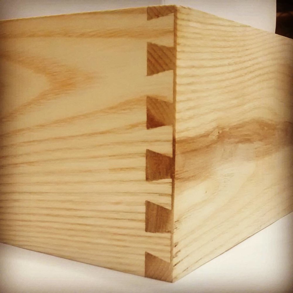 Dovetail Joint