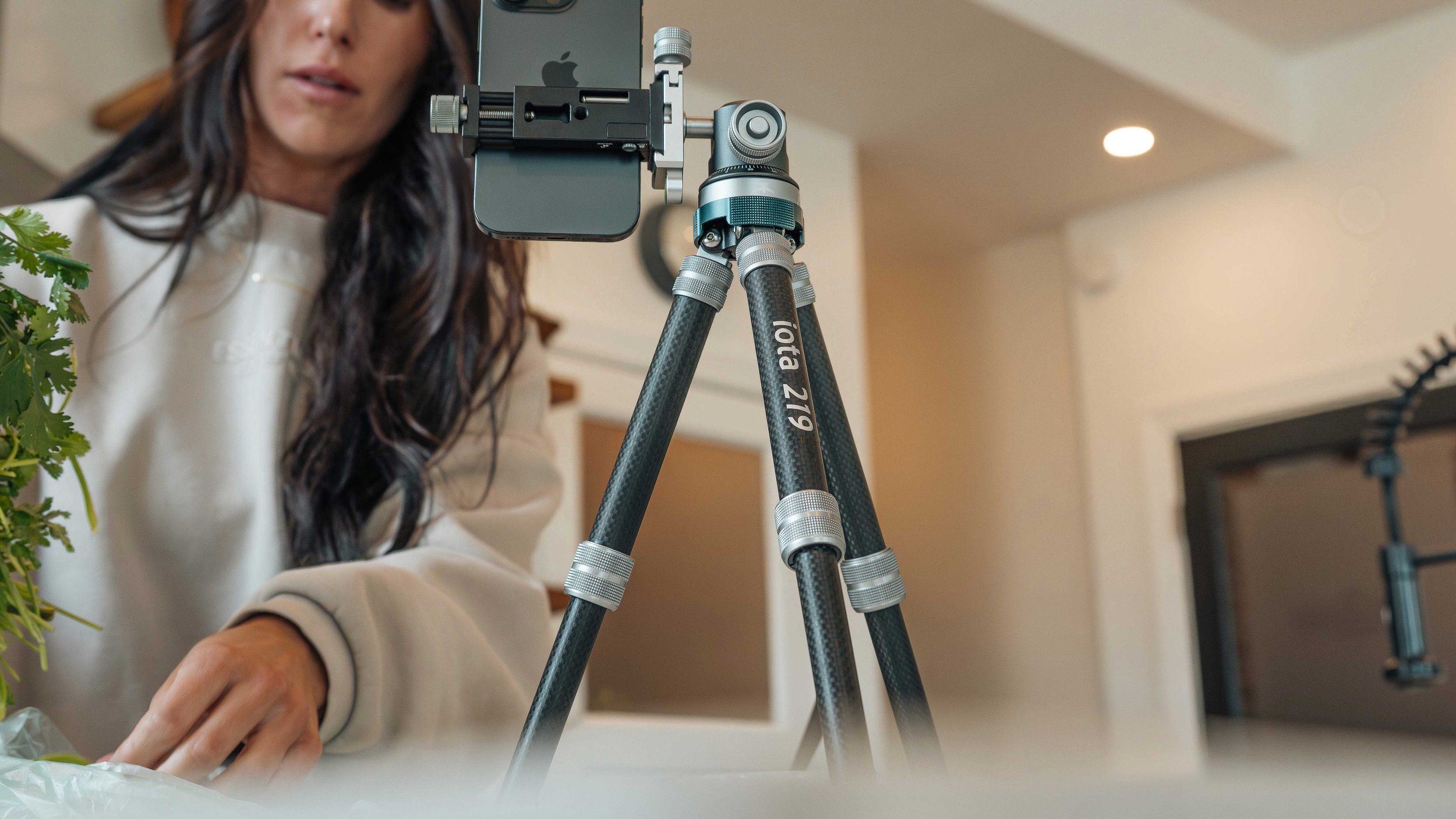 Behind-the-scenes ecommerce product photography setup by ISJDESIGNS showing product content creation for Amazon, Shopify, and online stores.