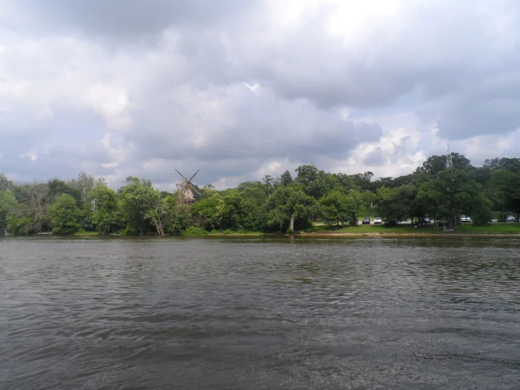 View of Batavia, Illinois, home of an Ignite Medical Resorts location
