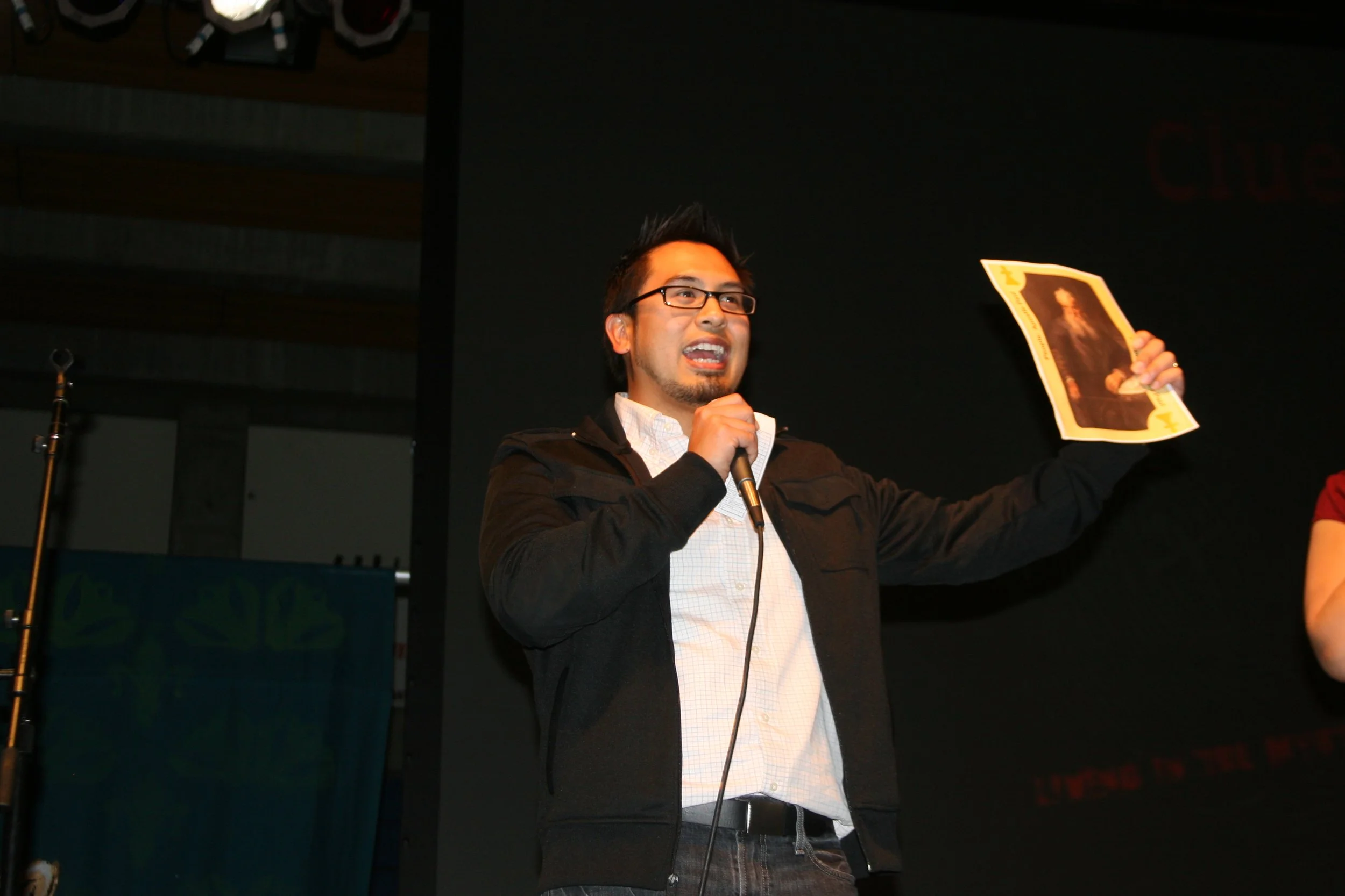 Aires Patulot emceeing