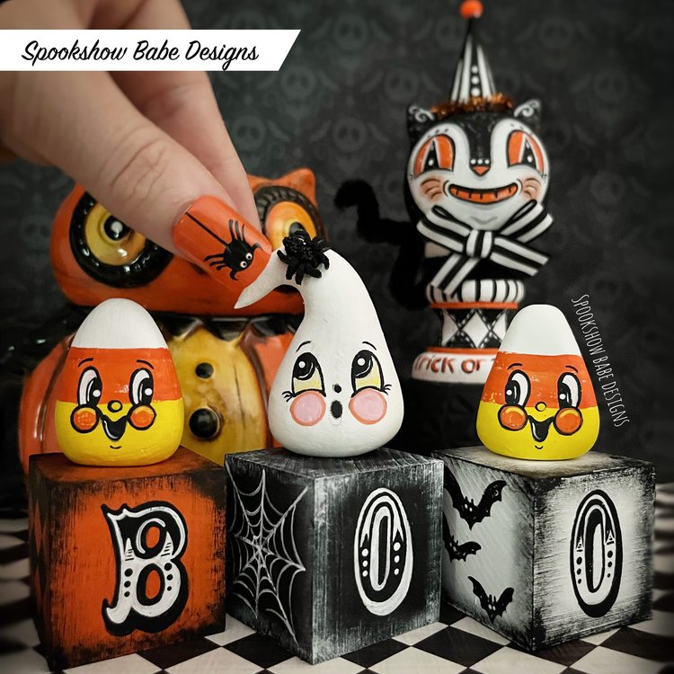 Spookshow Babe Designs whimsically Hand-painted blocks and figural adornments inspired by Johanna's Halloween characters