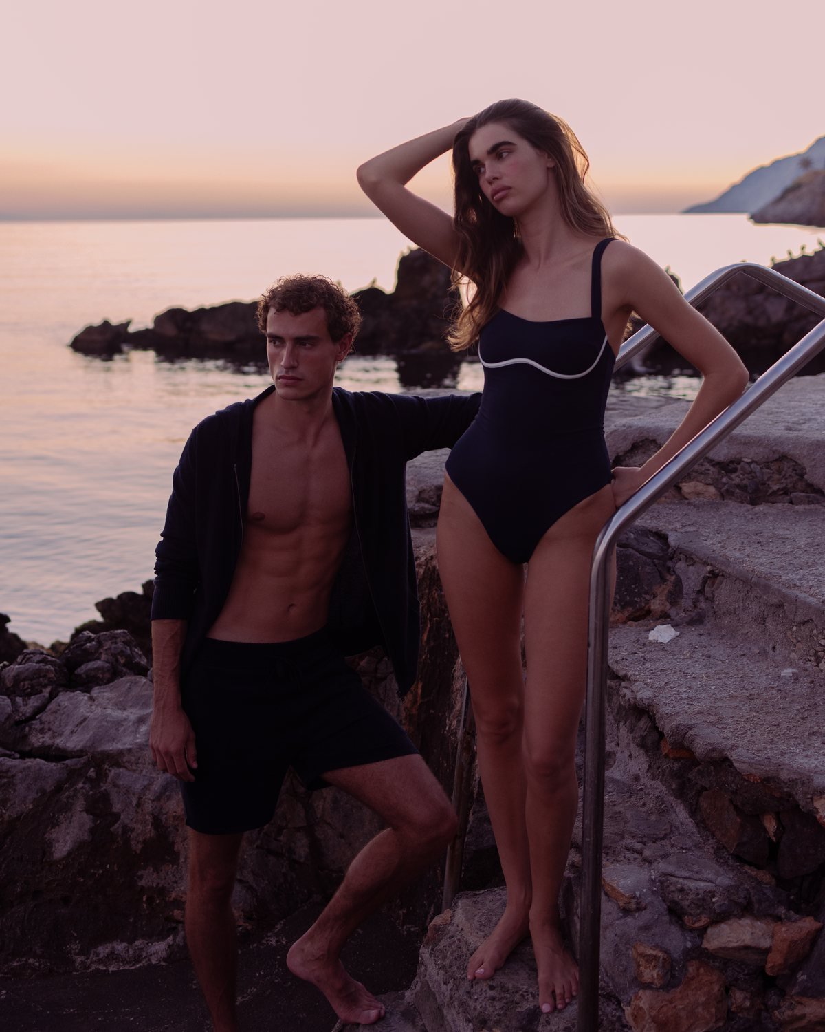 Onia Resort 2027, dusk on the rocks