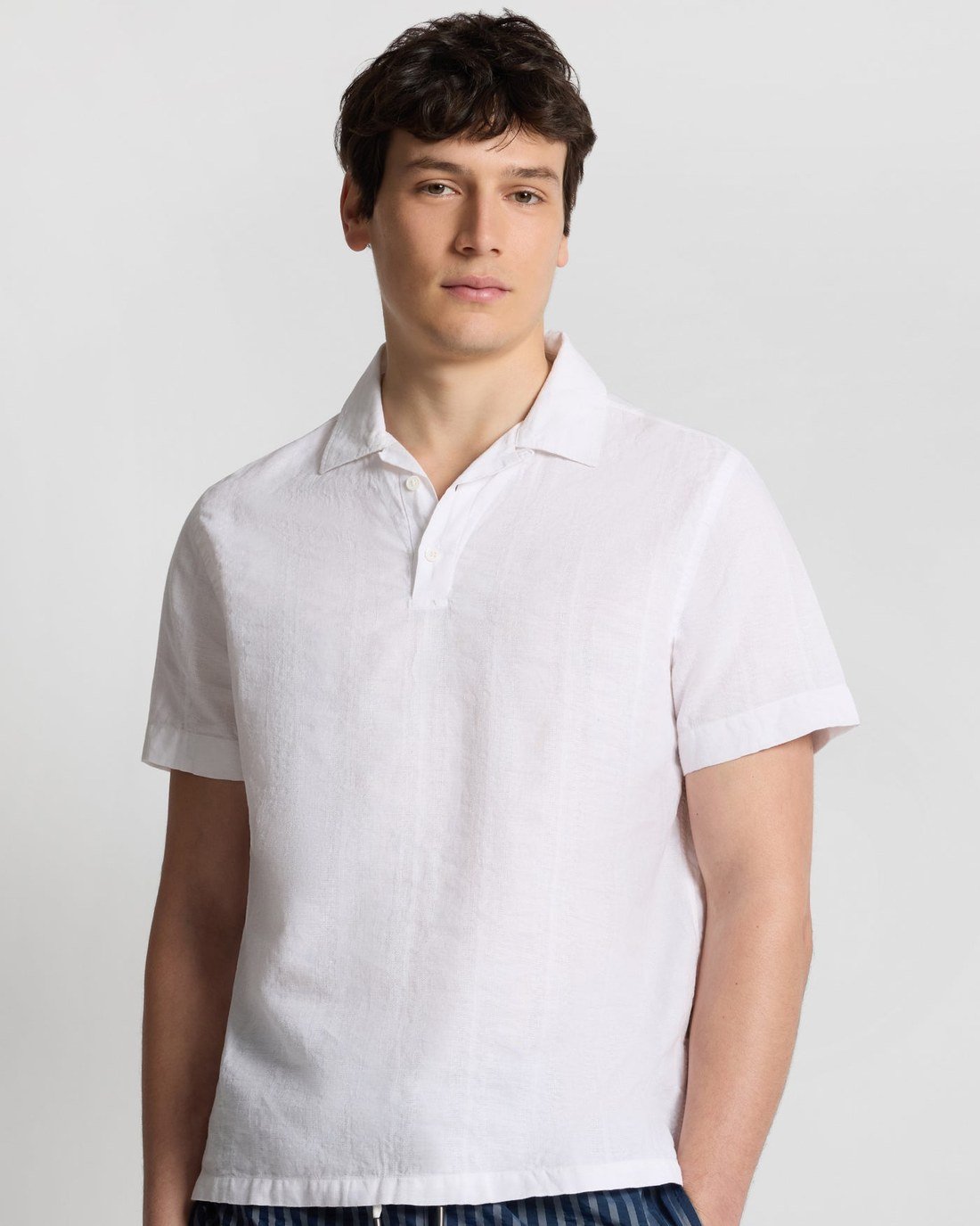 Cotton Linen Pop-Over Polo on model