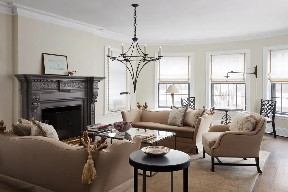 Chicago Classic Six Apartment — professional interior photograph