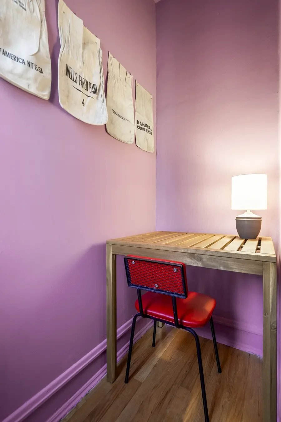 Lilac Loveshack, professional photograph 10.