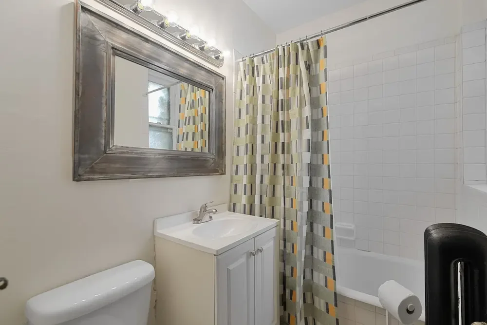 A Room with a Bloom, professional photograph 16.
