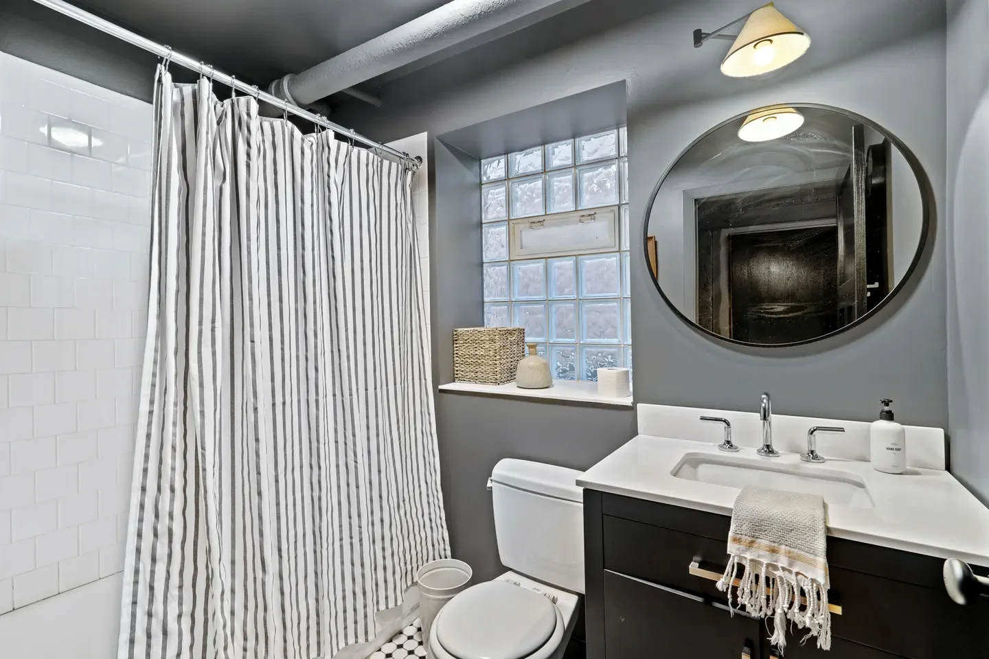 Quirky Quarters, professional photograph 31.