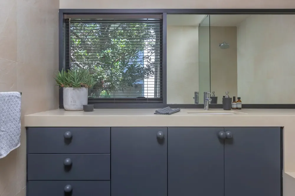 Silver Lake Bungalow — professional interior photograph