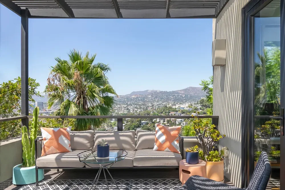 Silver Lake Bungalow — professional interior photograph