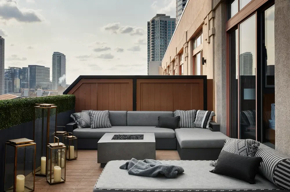 Chicago Loft — professional interior photograph