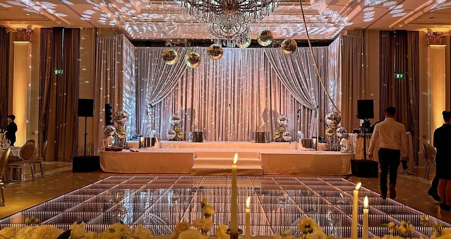 Luxury wedding 3D infinity dancefloor in London