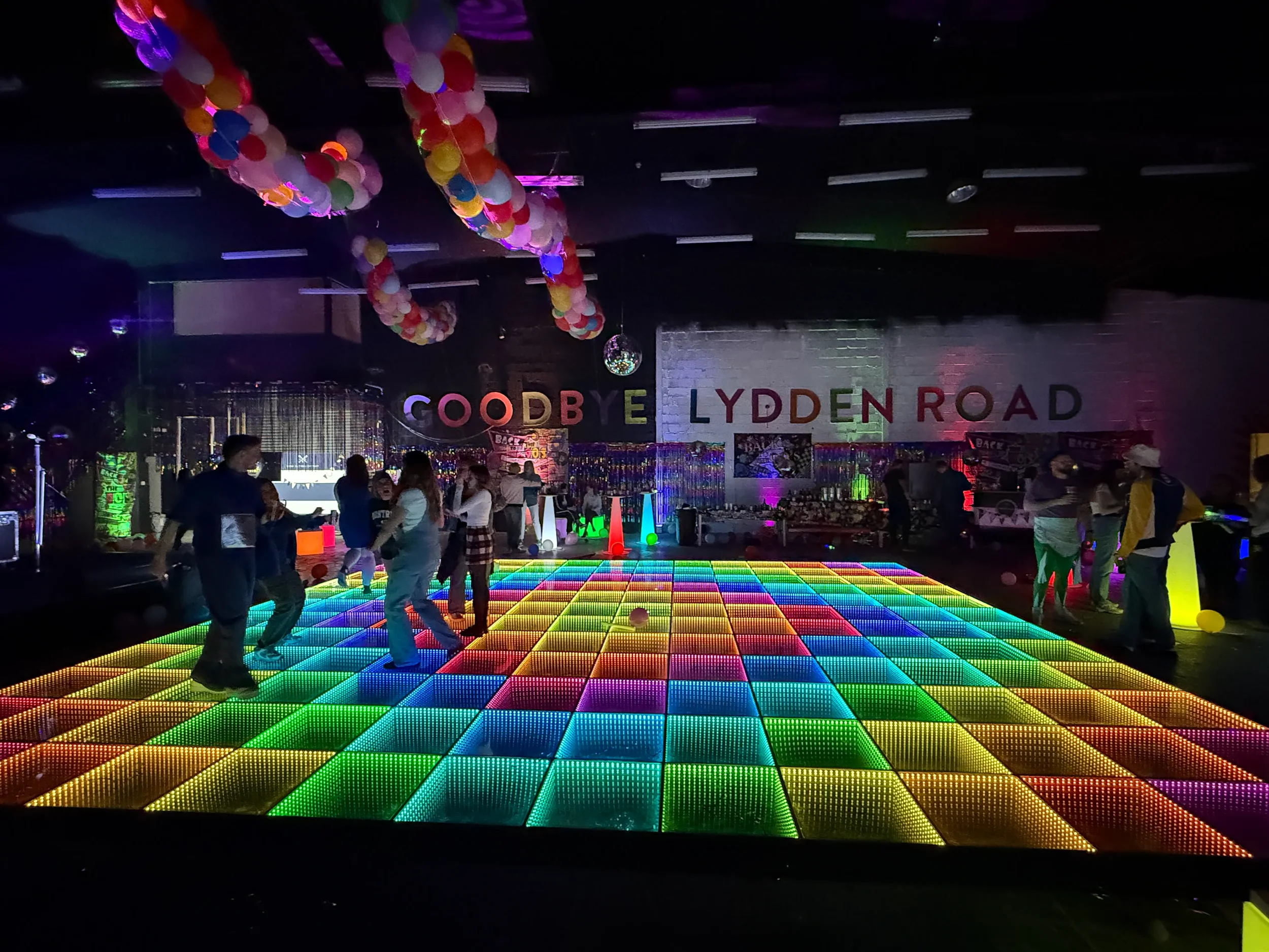 Luxury Infinity Floor London