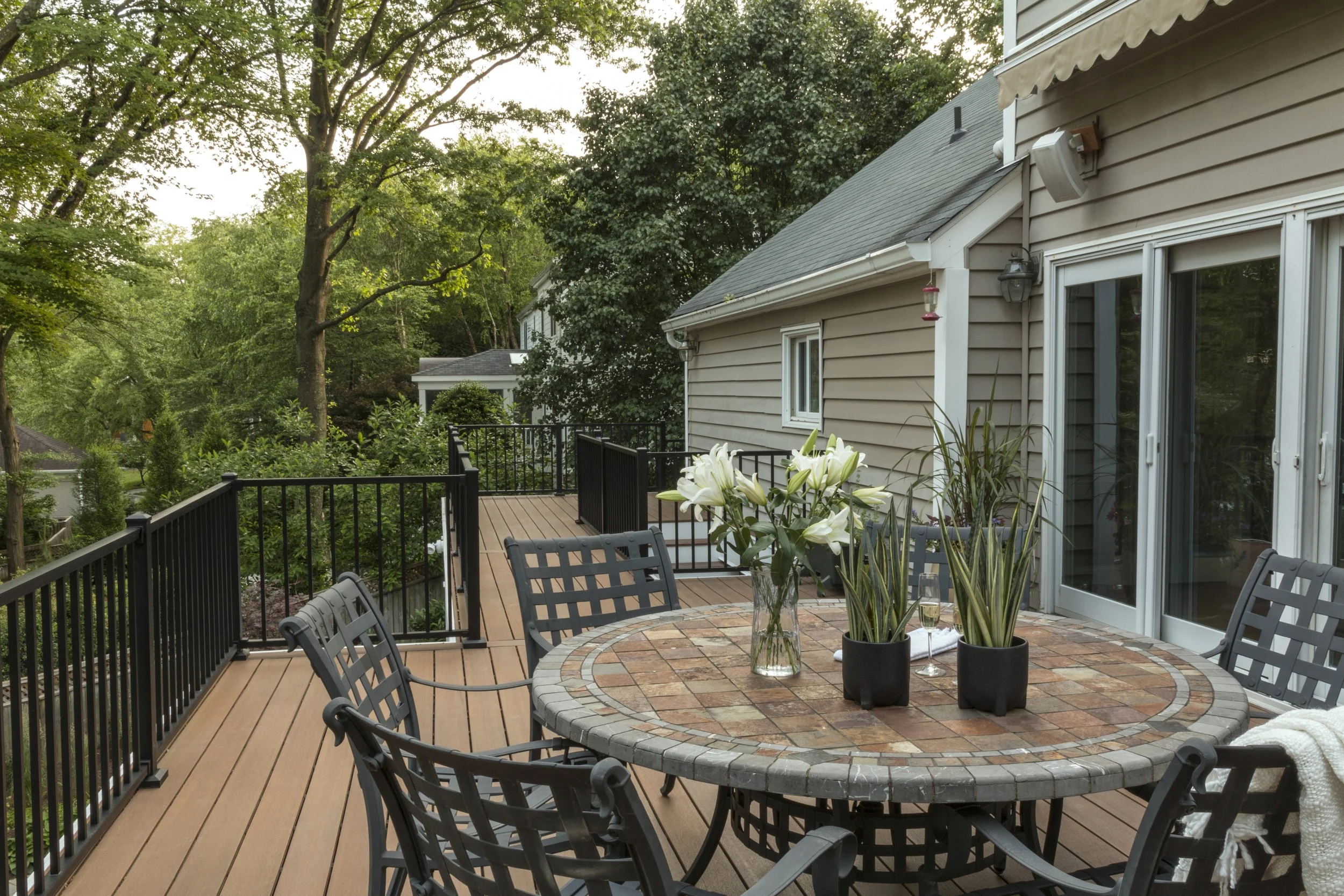 HOA-compliant deck Alexandria