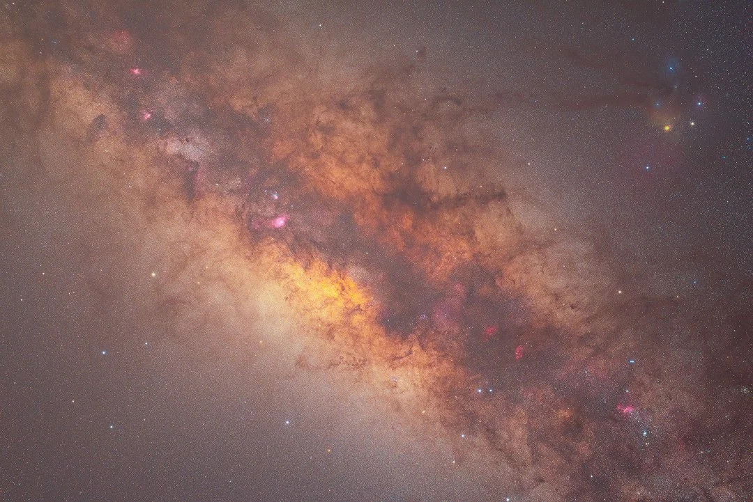 Correctly focused stars — tack sharp Milky Way, astrophotography focus method