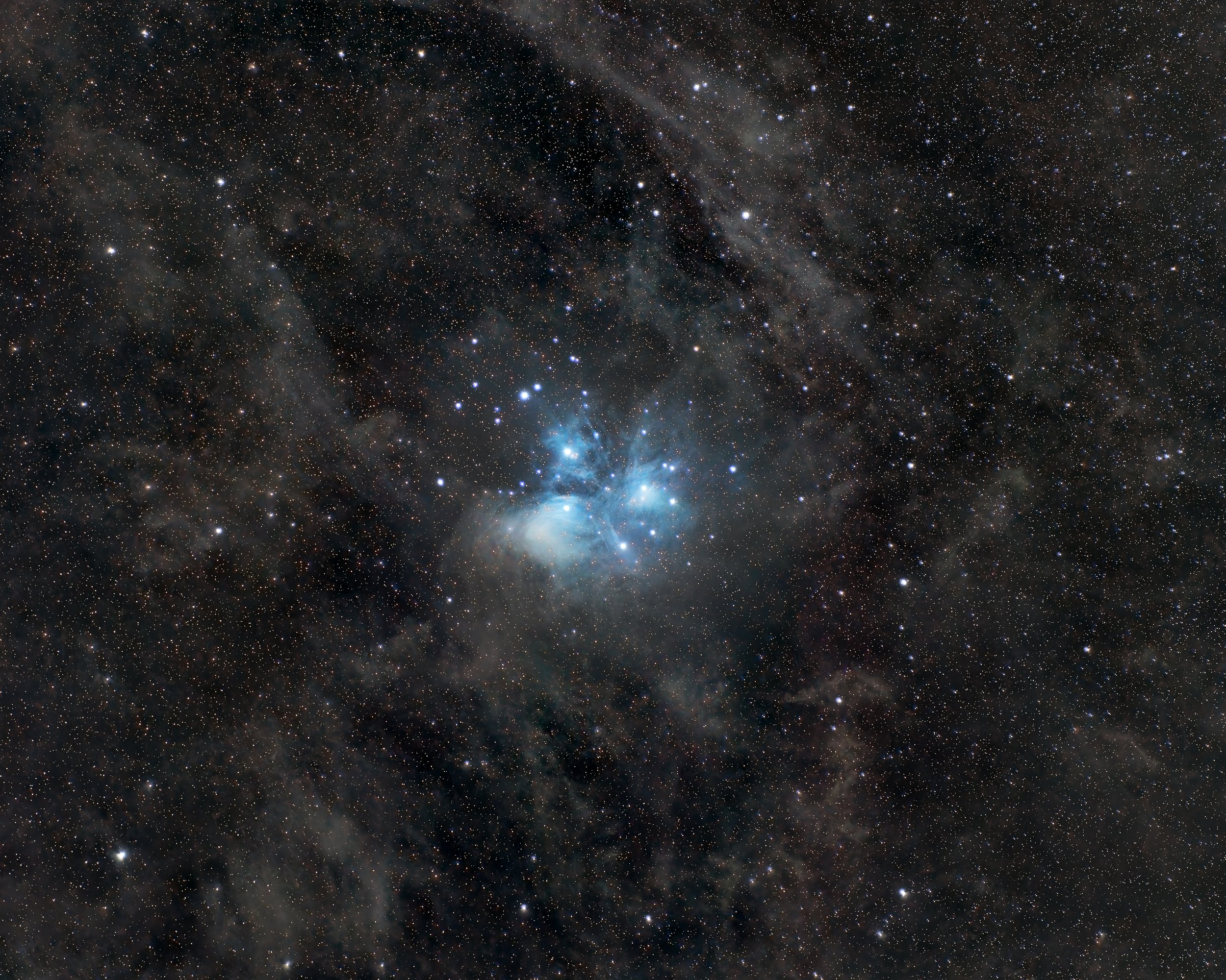 M45 Pleiades photographed and processed by Dylan Knight
