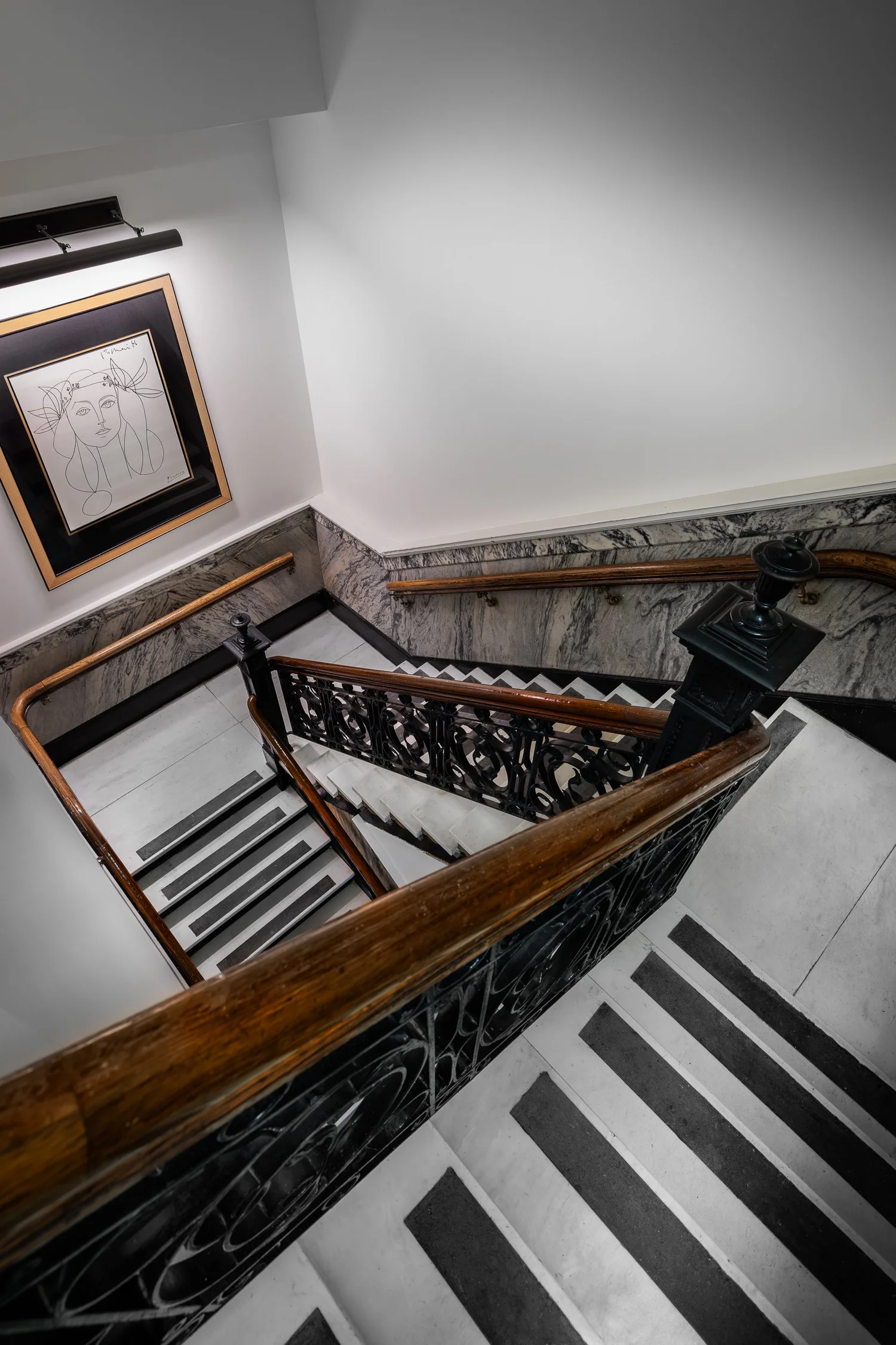 Art and architectural details inside 917 Franklin