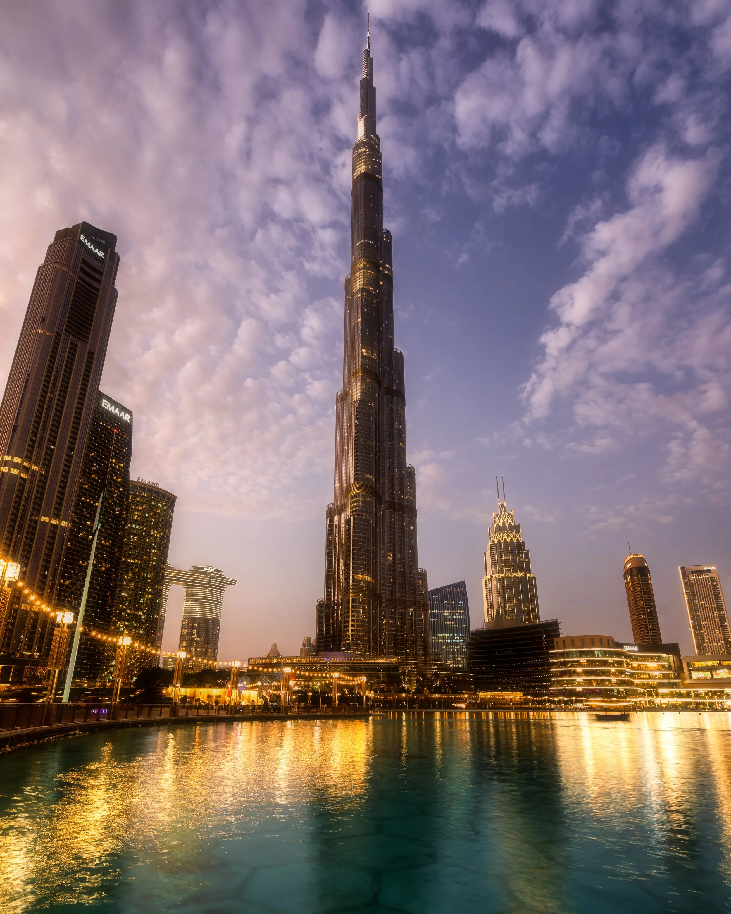 Burj Khalifa blue hour composition