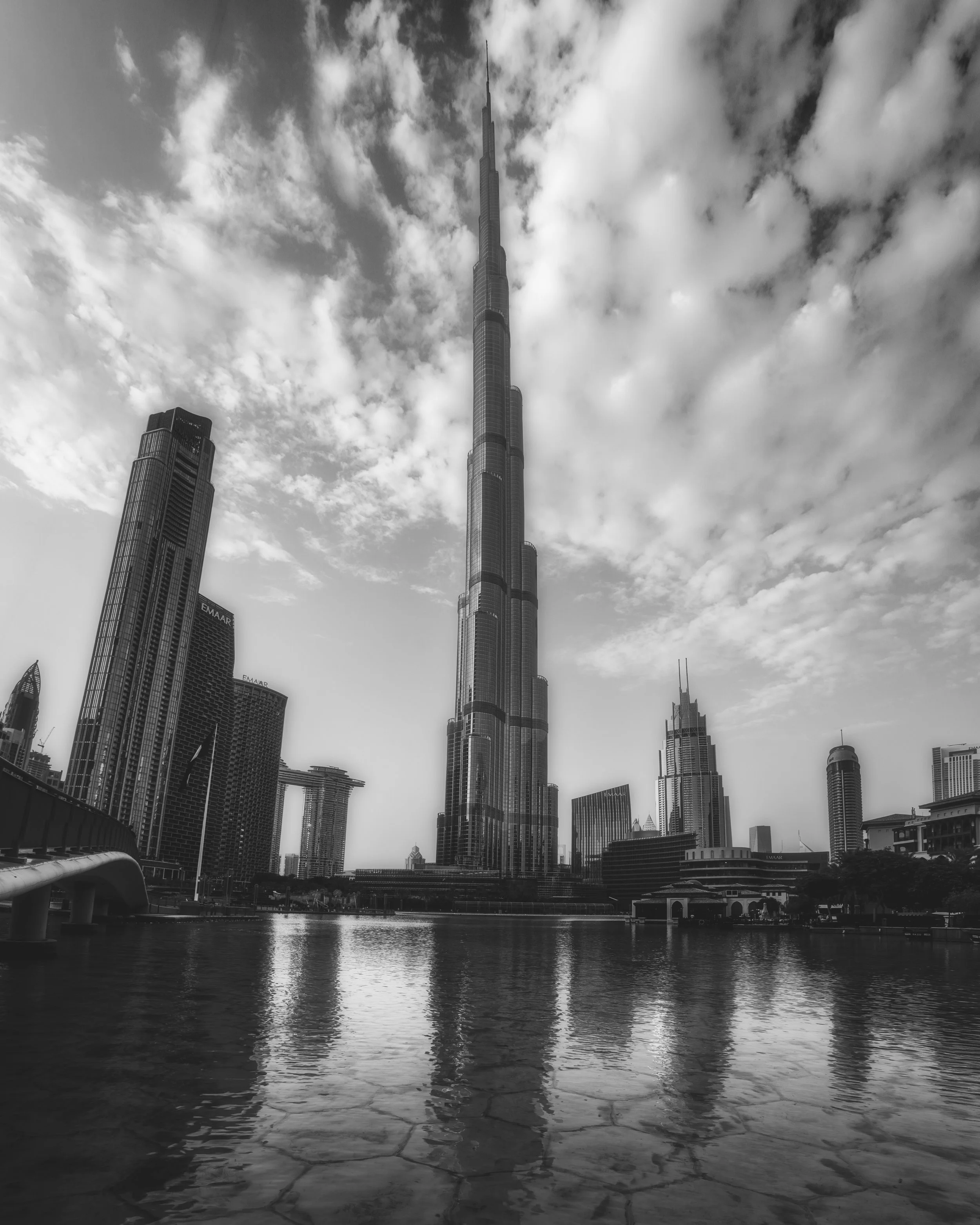 Burj Khalifa black and white