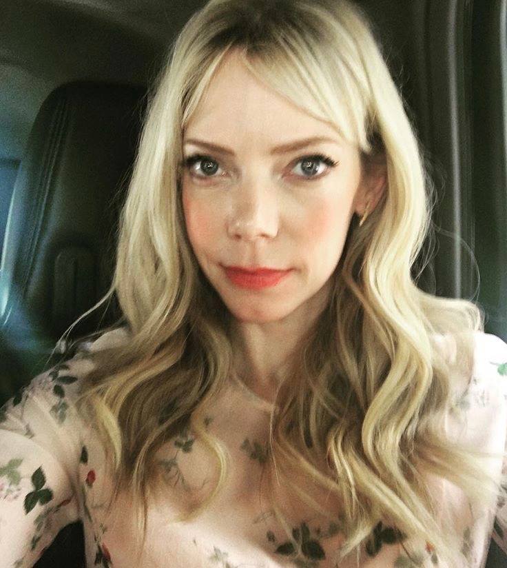 Janet and the magnificent Riki Lindhome ( Another Period , Garfunkel and Oa...