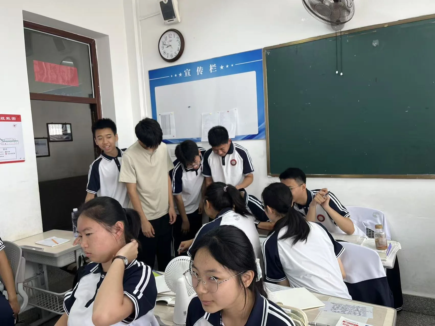 A scene from the education research and Stringclusive projects