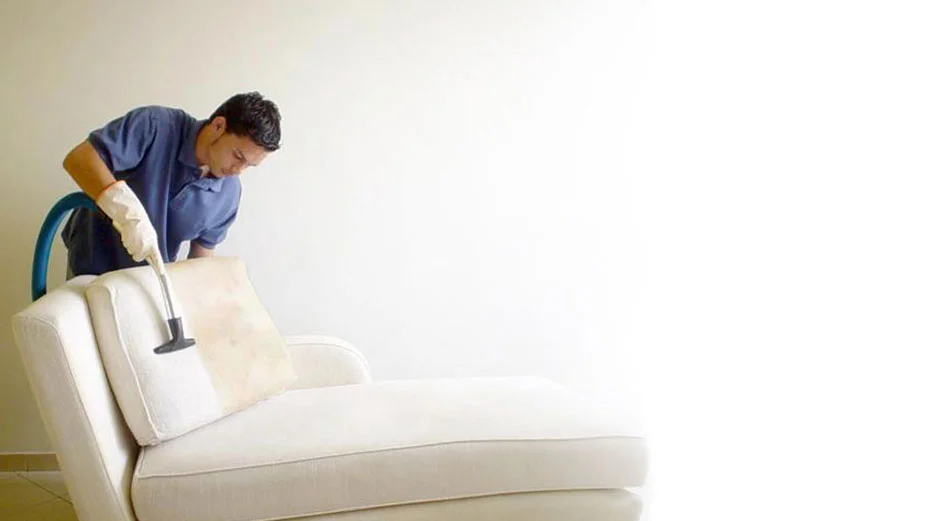 Химчистка дивана от мочи взрослого человека - фото