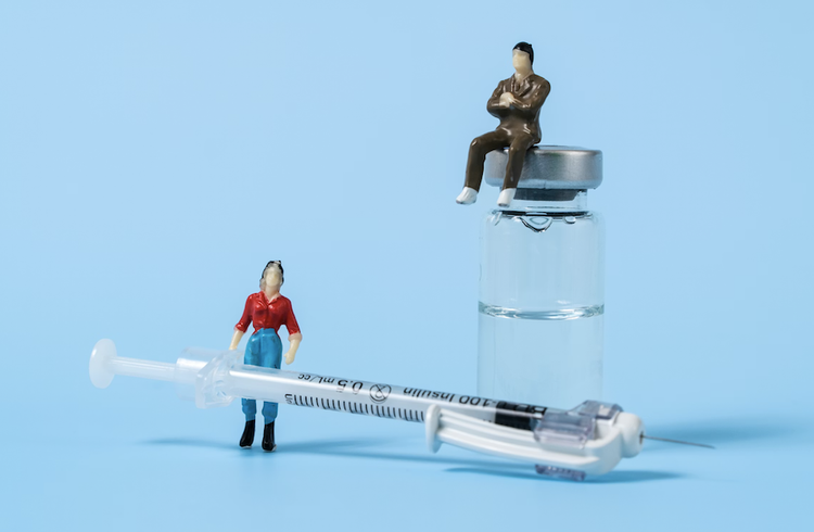 Peptides guide image comparing topical and injectable peptides