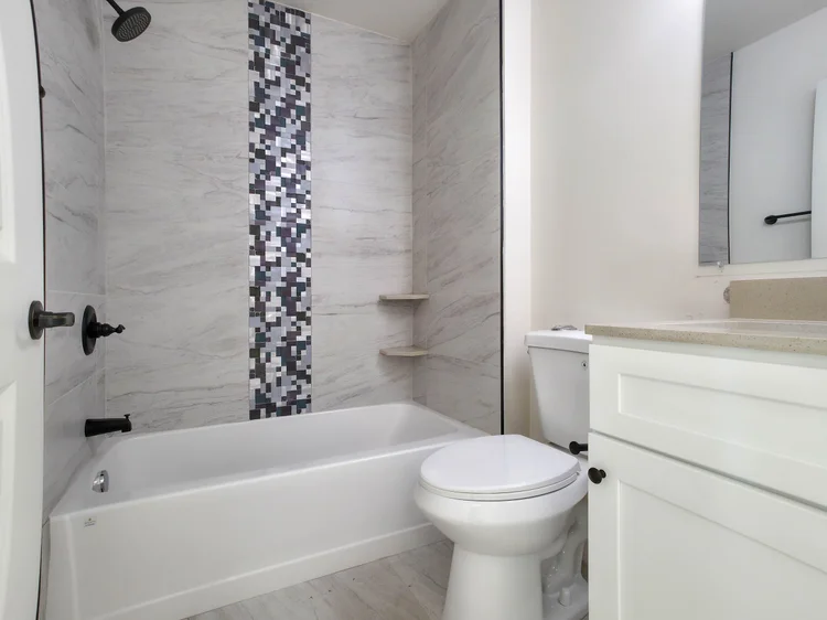 2 bedroom bathroom