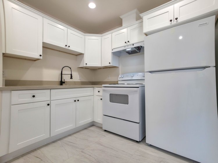 1 bedroom kitchen