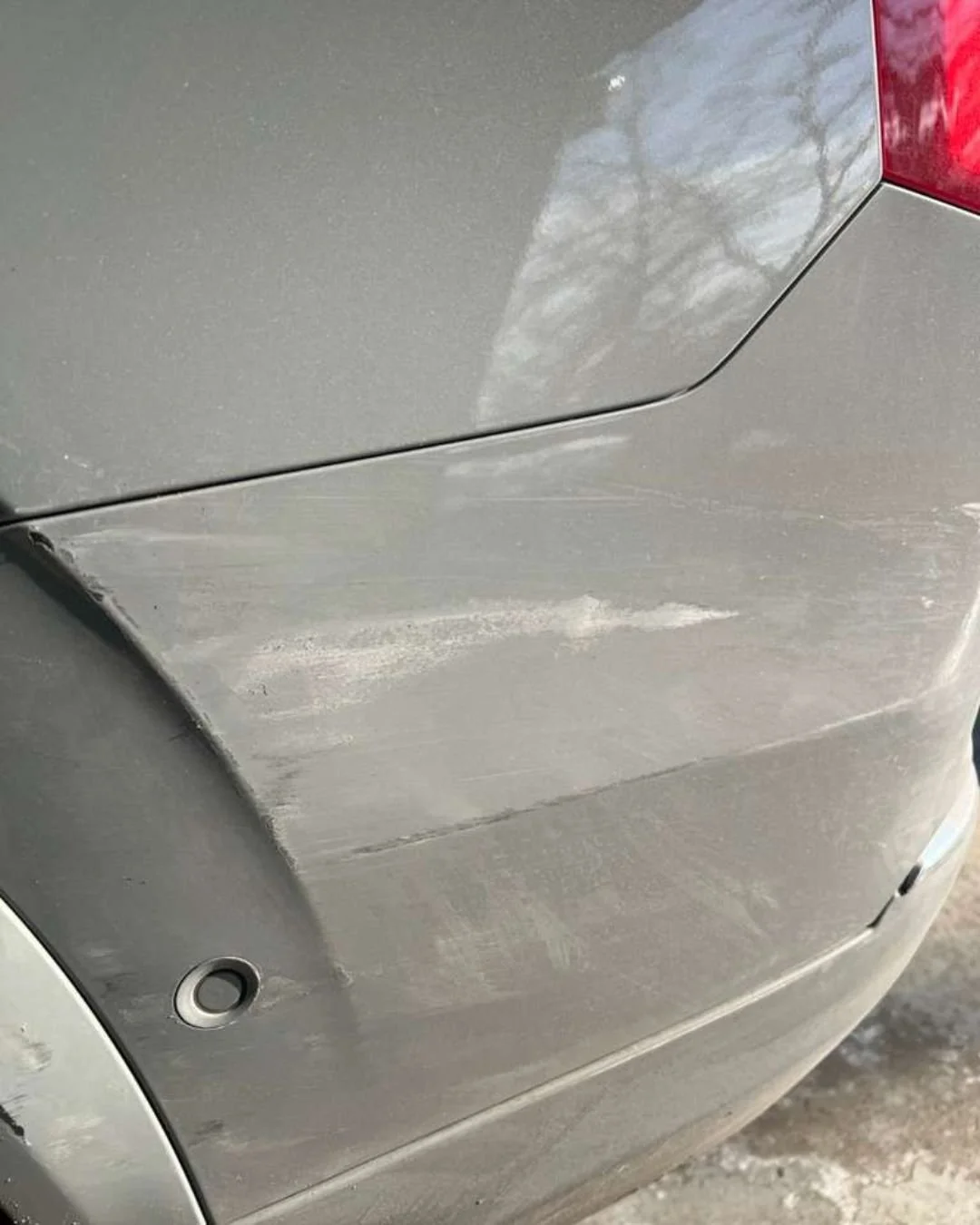 Bumper scratch before repair