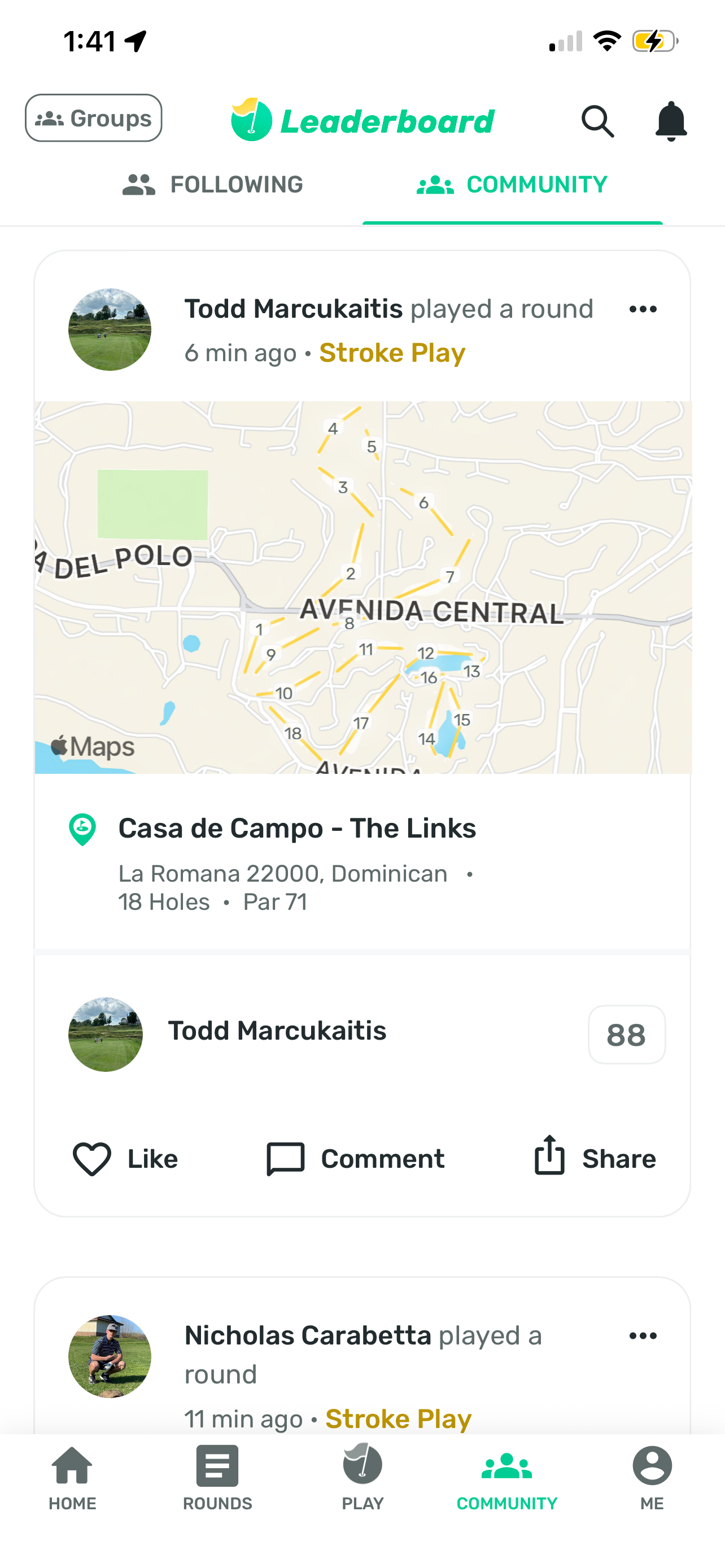 Community feed — round cards with course maps and scores