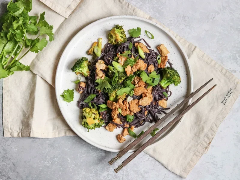 Turkey & Broccoli Black Rice Noodles
