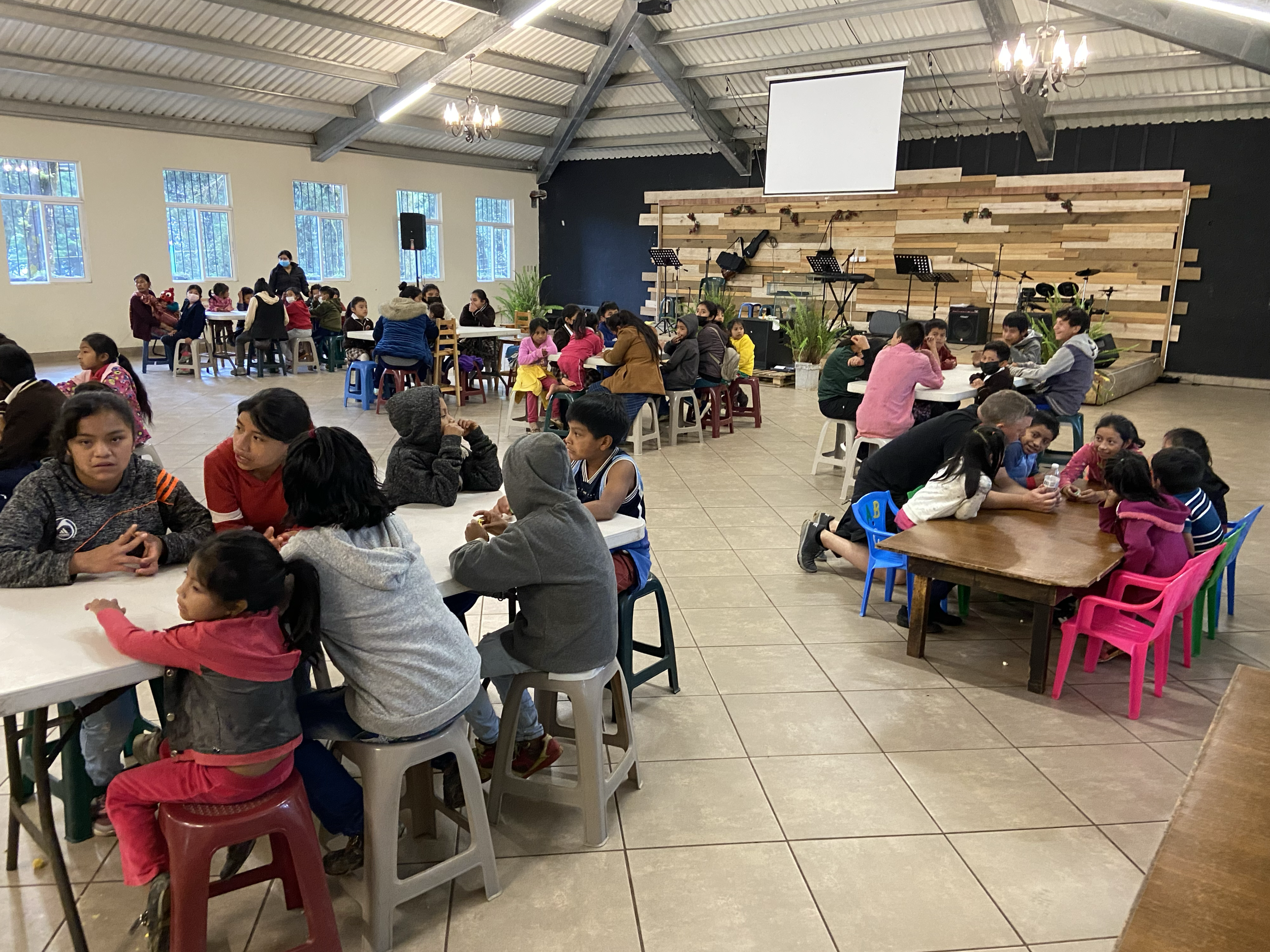 Kids at San Lucas Nutrition Center