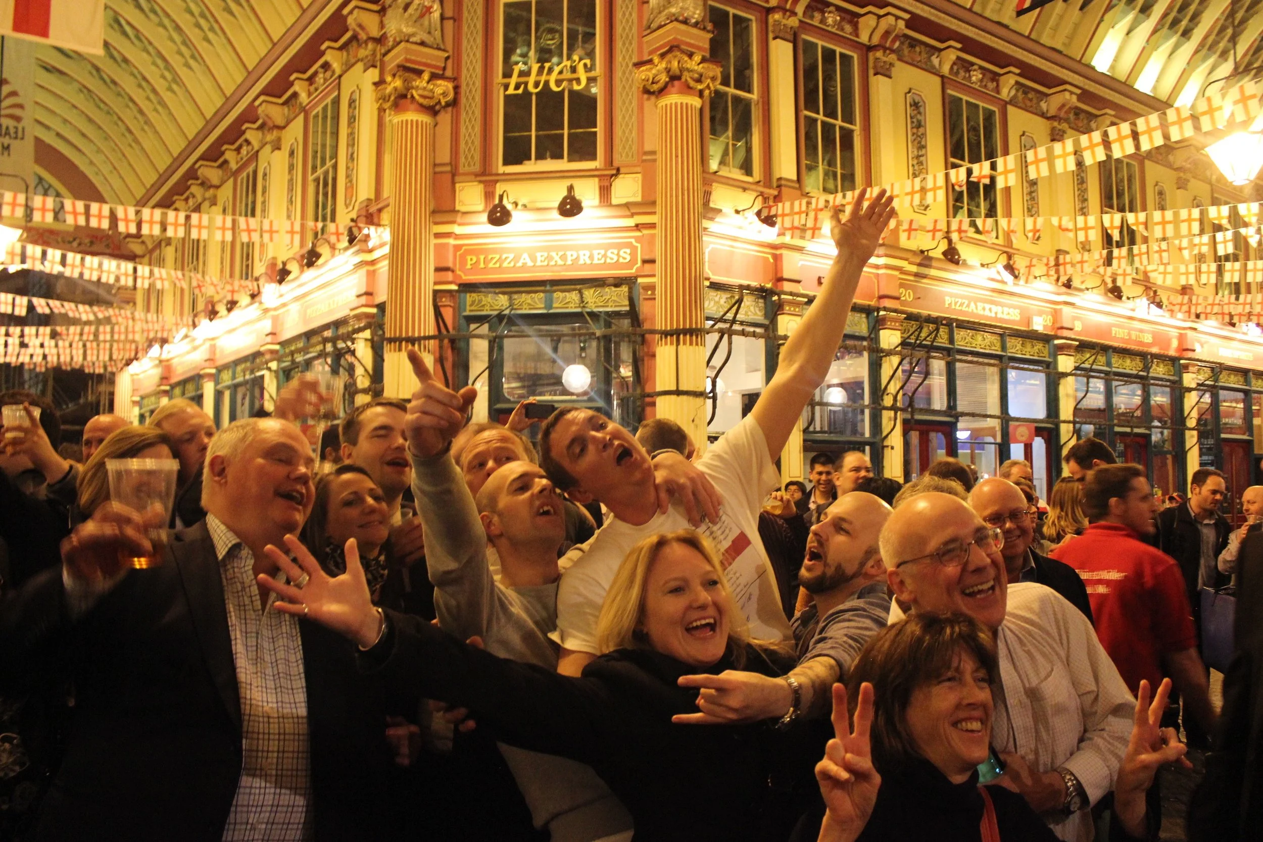 Guests dancing to live music