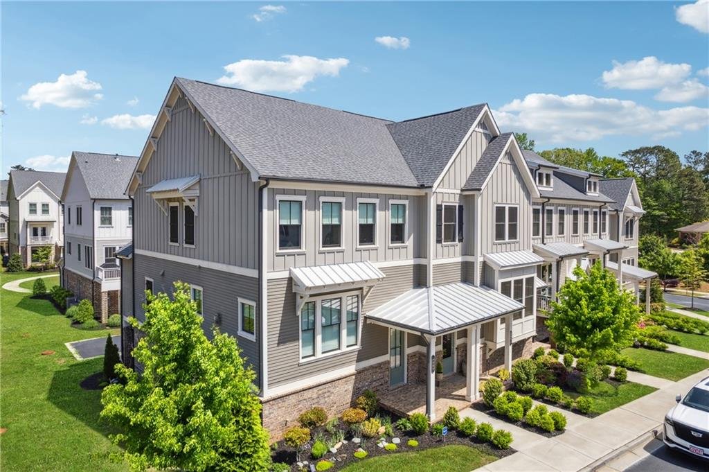 2004 Cortland Road exterior front view – luxury home in a quiet neighborhood
