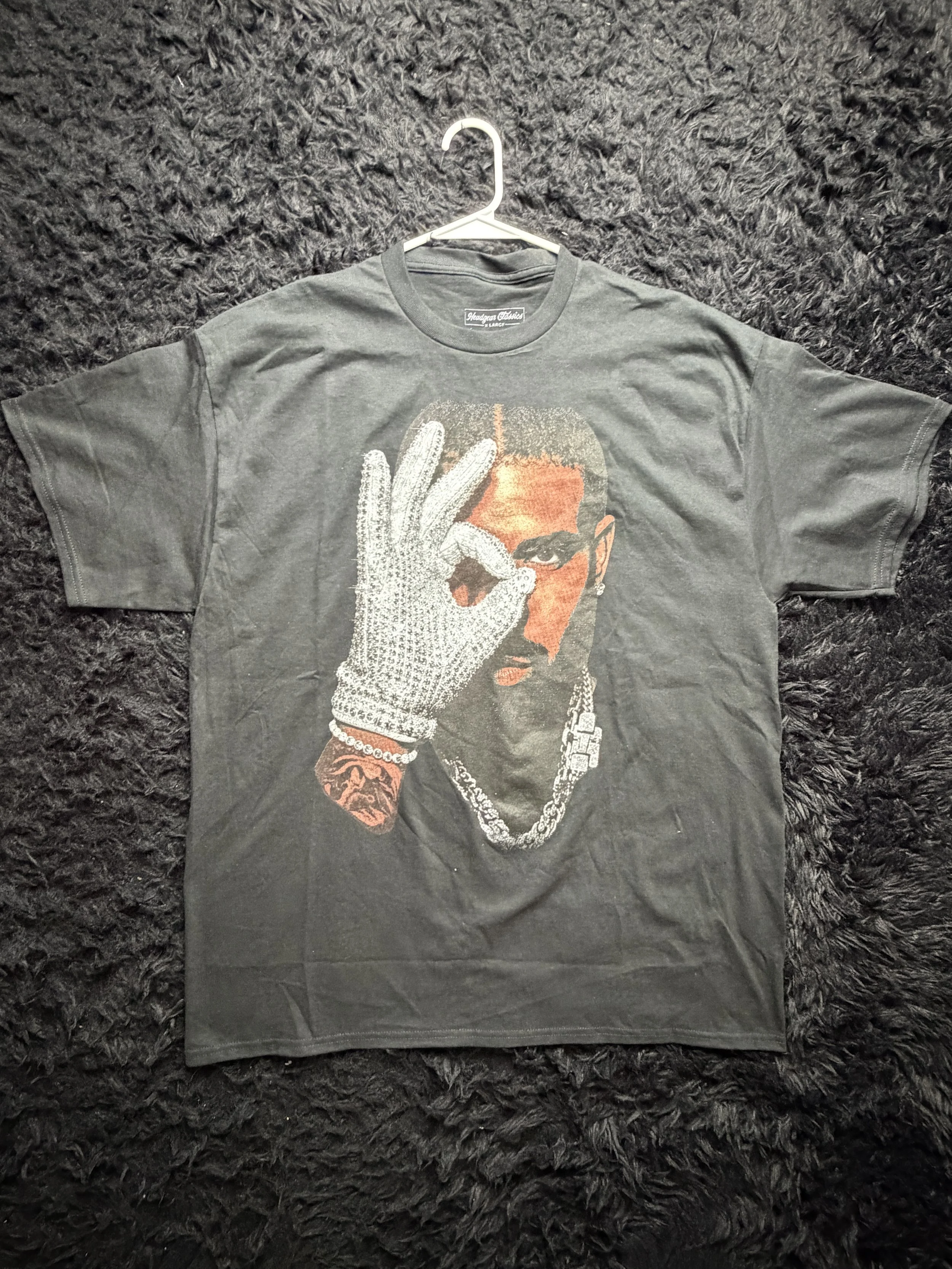 Drake Headgear Classics tee included in bundle