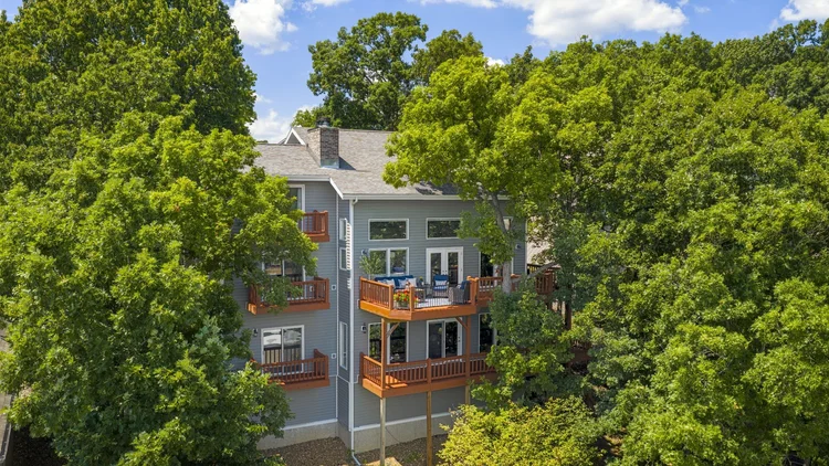 973 Eagle Drive Four Seasons lake-view home