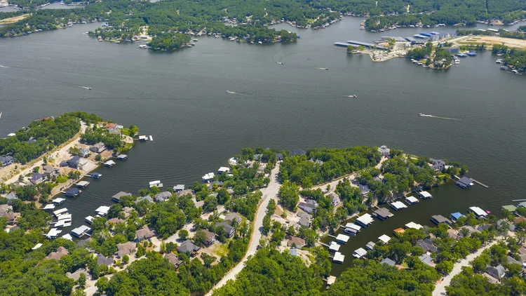 Four Seasons aerial setting