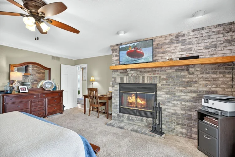 973 Eagle Drive property photo 27