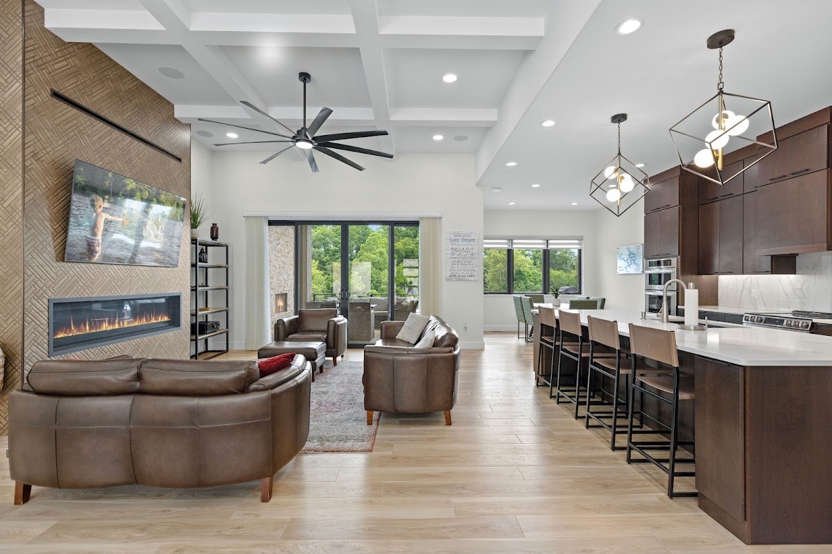 Main living and kitchen area