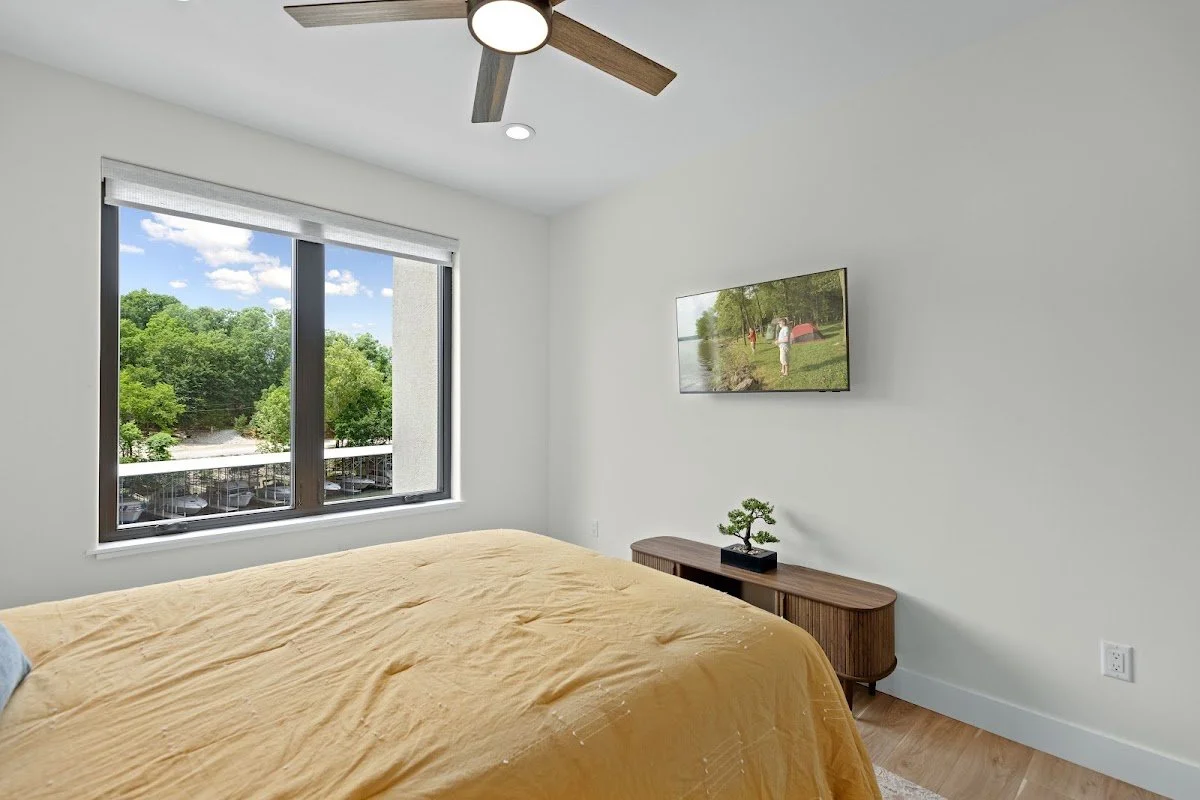 Guest bedroom