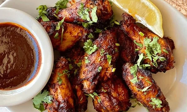 BBQ STYLE CHICKEN WINGS