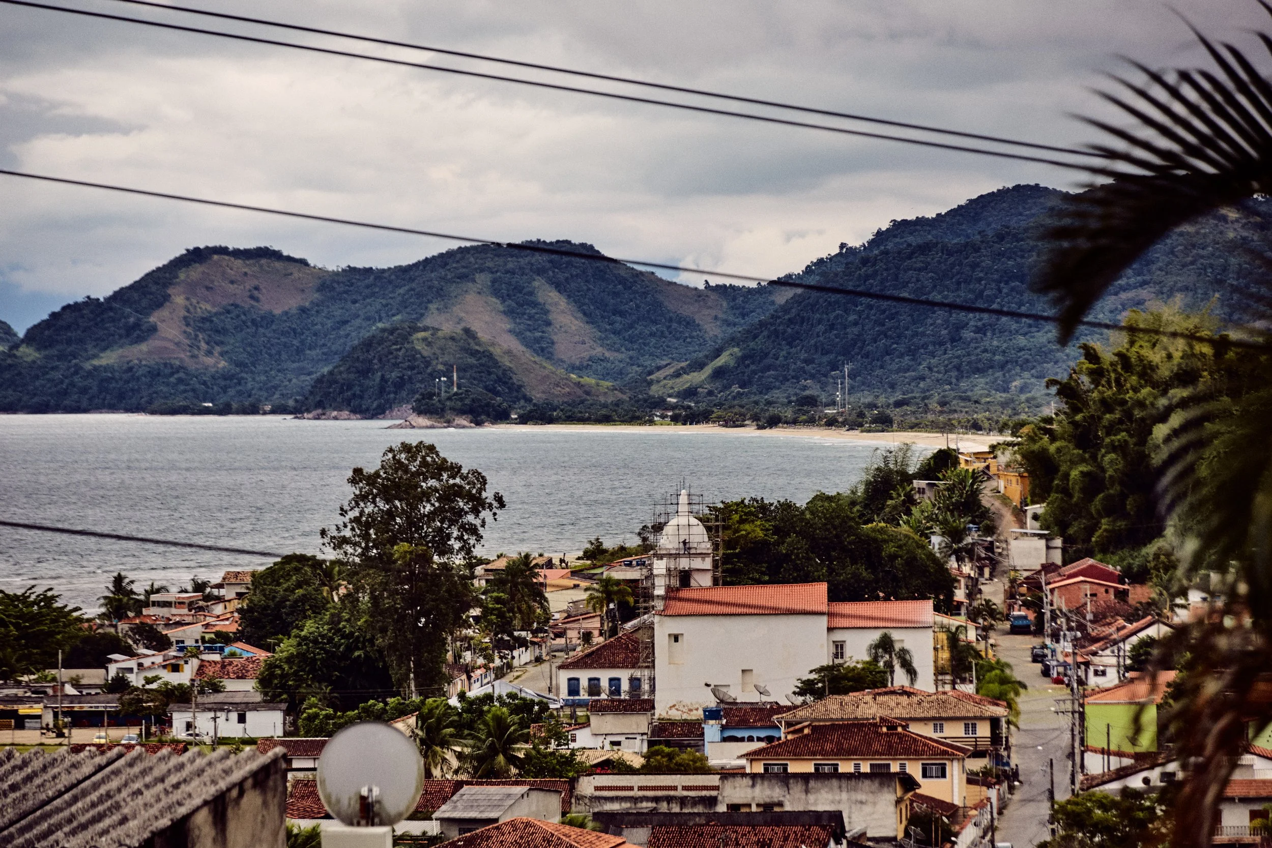 Paraty landscape with water, town and mountains