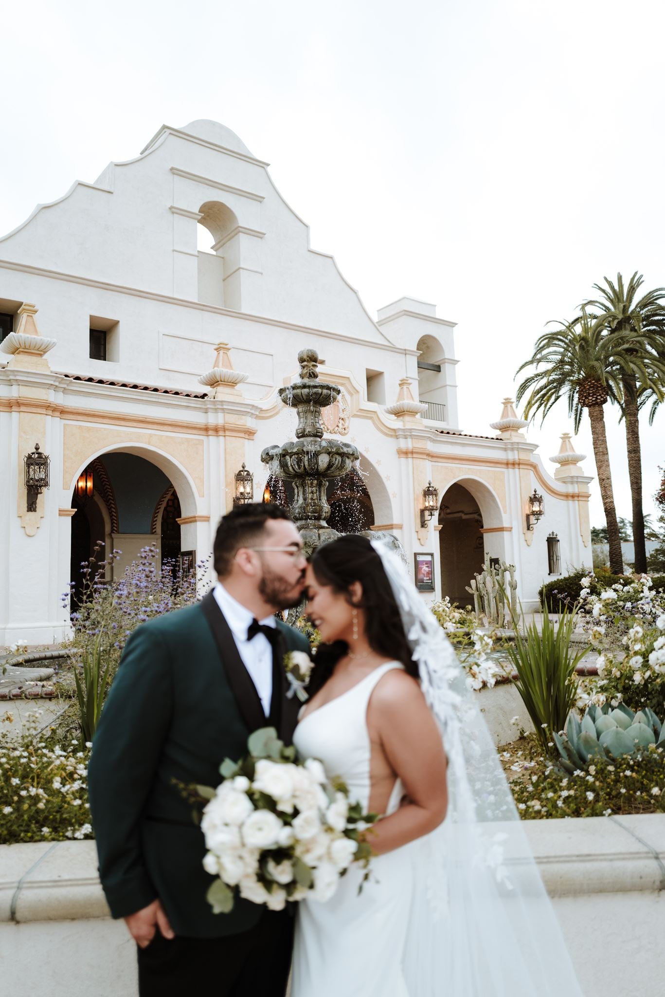 Real wedding photographed by Lulan Studio