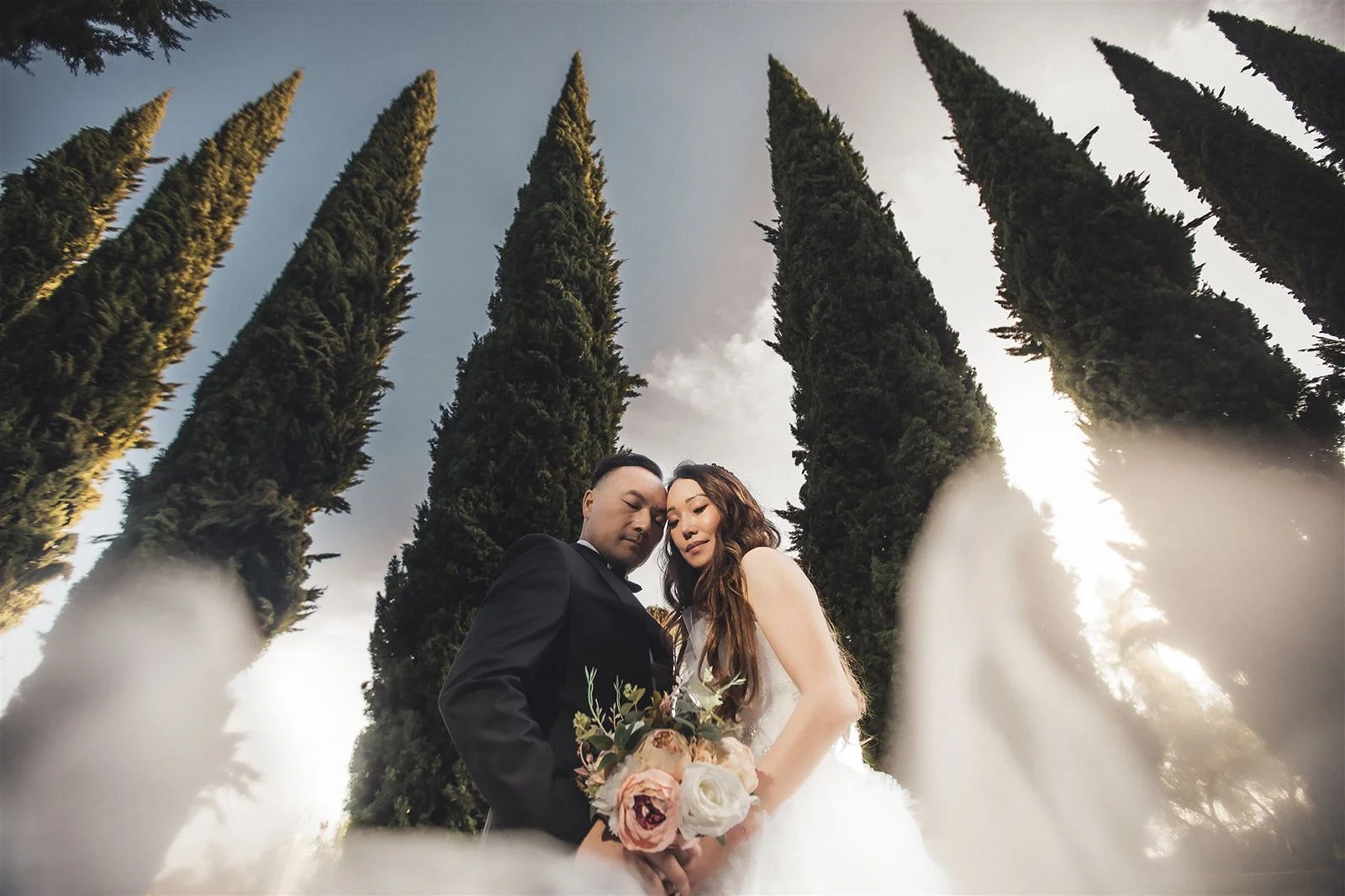 Real wedding photographed by Lulan Studio