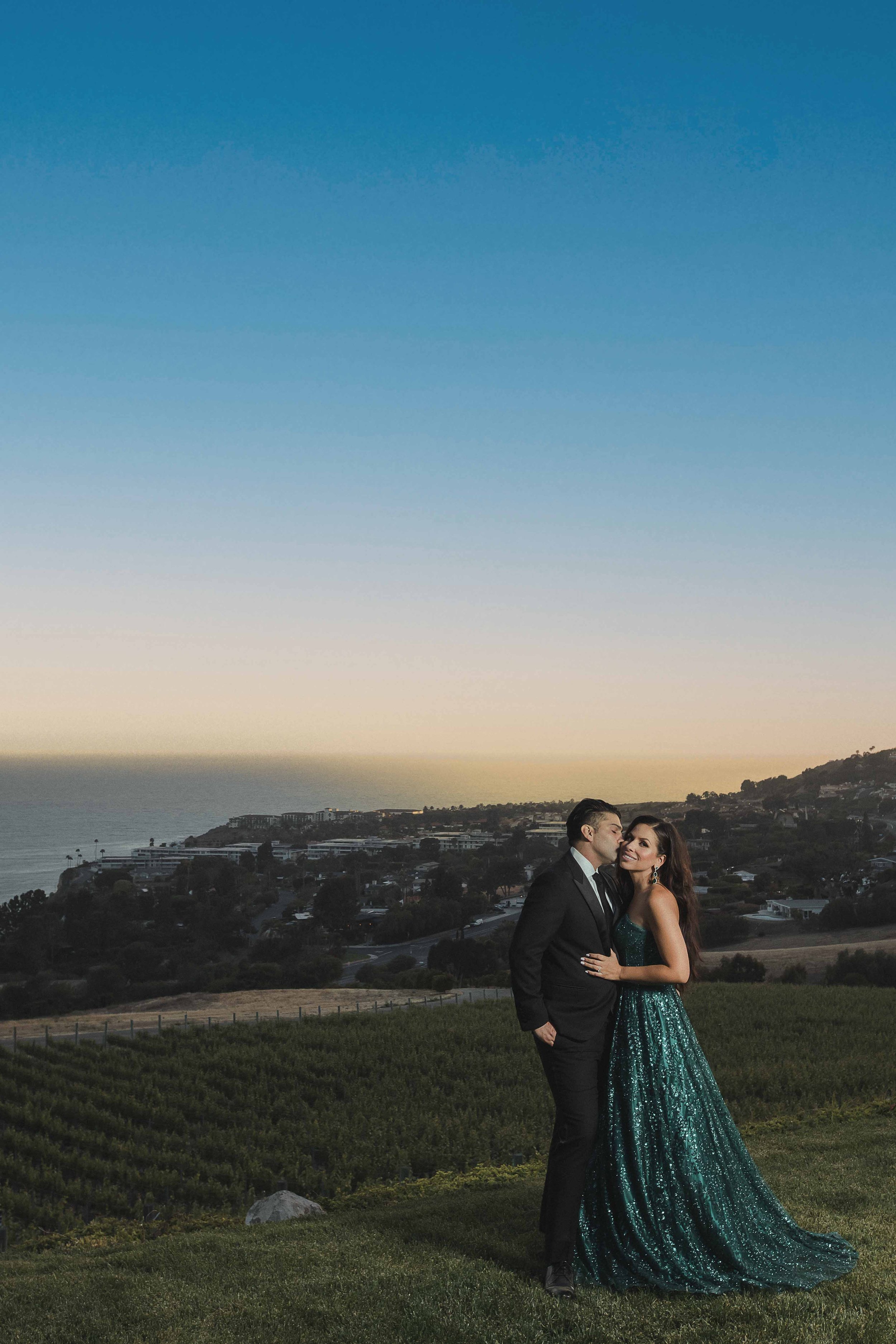 Real wedding photographed by Lulan Studio