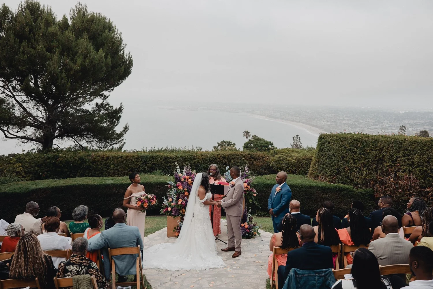 La Venta Inn wedding venue in Palos Verdes Estates, photographed by Lulan Studio