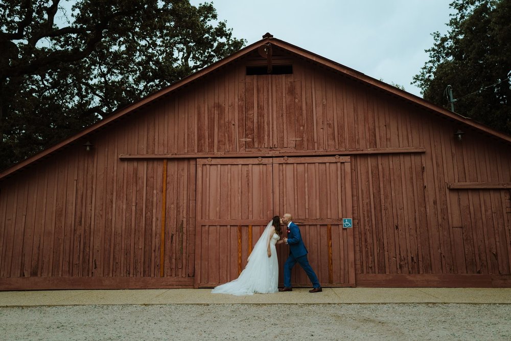 Wedding ceremony beneath the historic oak at Orcutt Ranch in West Hills
